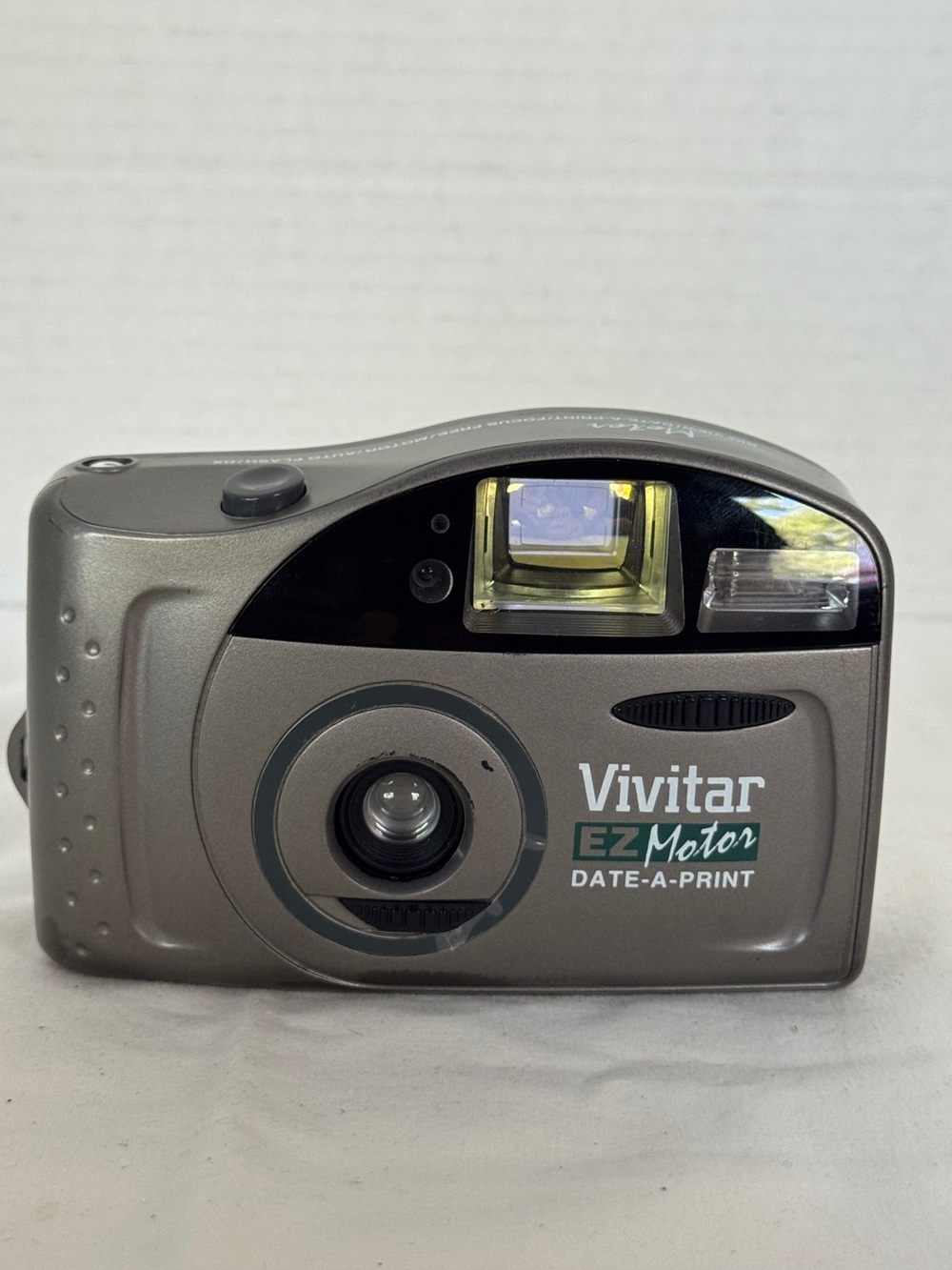 Retro Vivitar EZ Motor 35mm Point and Shoot - Focus Free, Auto Flash Tested